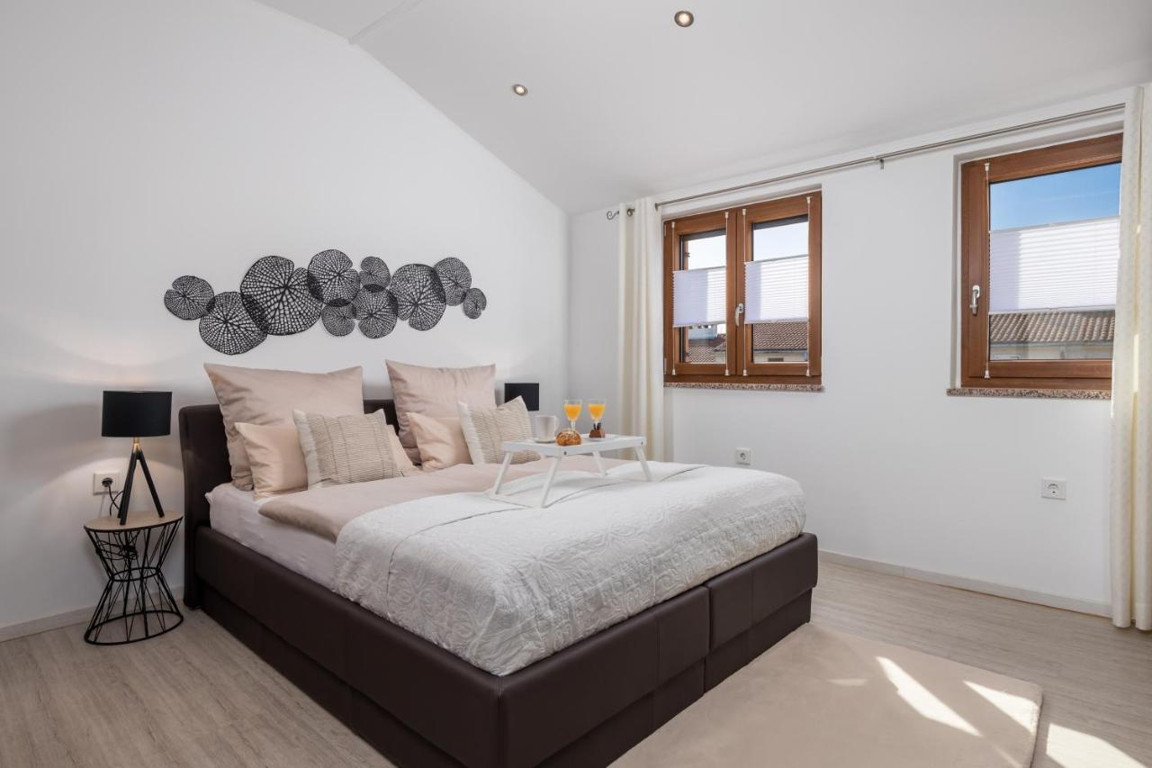 Nobis Apartment Rijeka Bagian luar foto