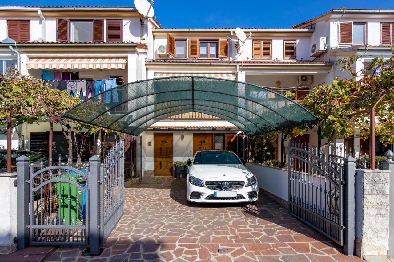 Nobis Apartment Rijeka Bagian luar foto