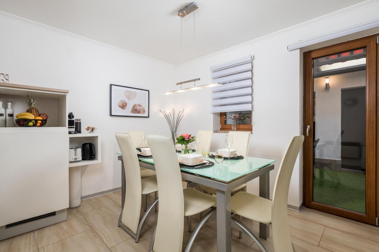 Nobis Apartment Rijeka Bagian luar foto