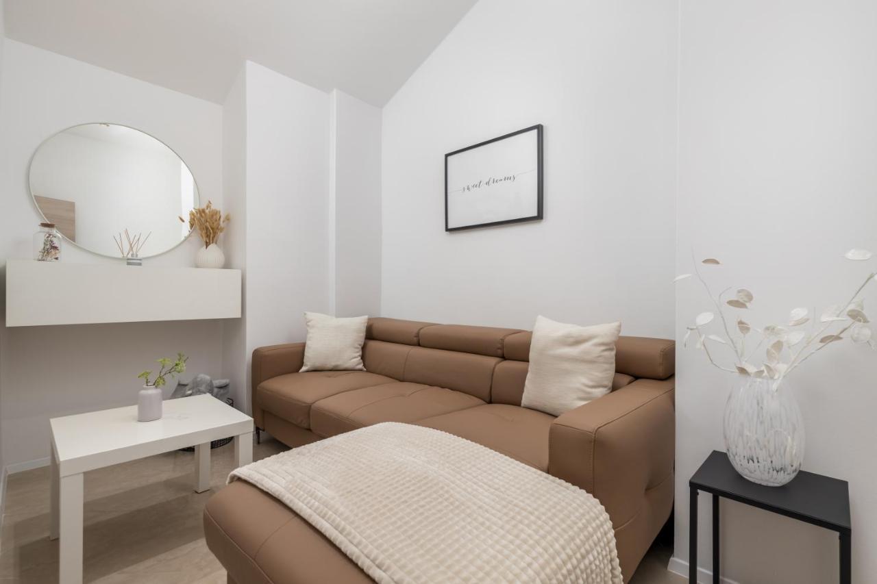 Nobis Apartment Rijeka Bagian luar foto